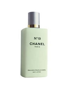 化妝品與家用電器 現代家庭的時尚與科技融合